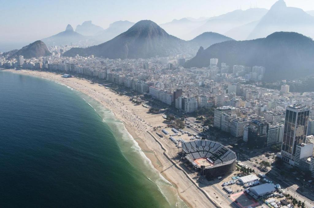 Studio Completo Na Praia De Copacabana Com Ar, Wifi, Netflix, Ate 4 Pessoas, Fundos Claro E Silencioso, Pauloangerami Pj135 Rio de Janeiro Eksteriør bilde
