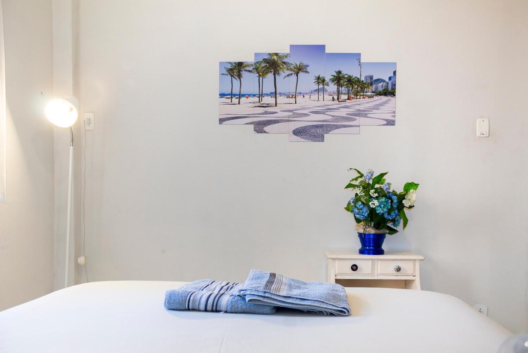 Studio Completo Na Praia De Copacabana Com Ar, Wifi, Netflix, Ate 4 Pessoas, Fundos Claro E Silencioso, Pauloangerami Pj135 Rio de Janeiro Eksteriør bilde