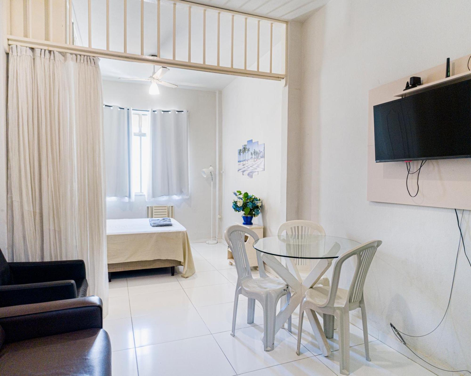 Studio Completo Na Praia De Copacabana Com Ar, Wifi, Netflix, Ate 4 Pessoas, Fundos Claro E Silencioso, Pauloangerami Pj135 Rio de Janeiro Eksteriør bilde